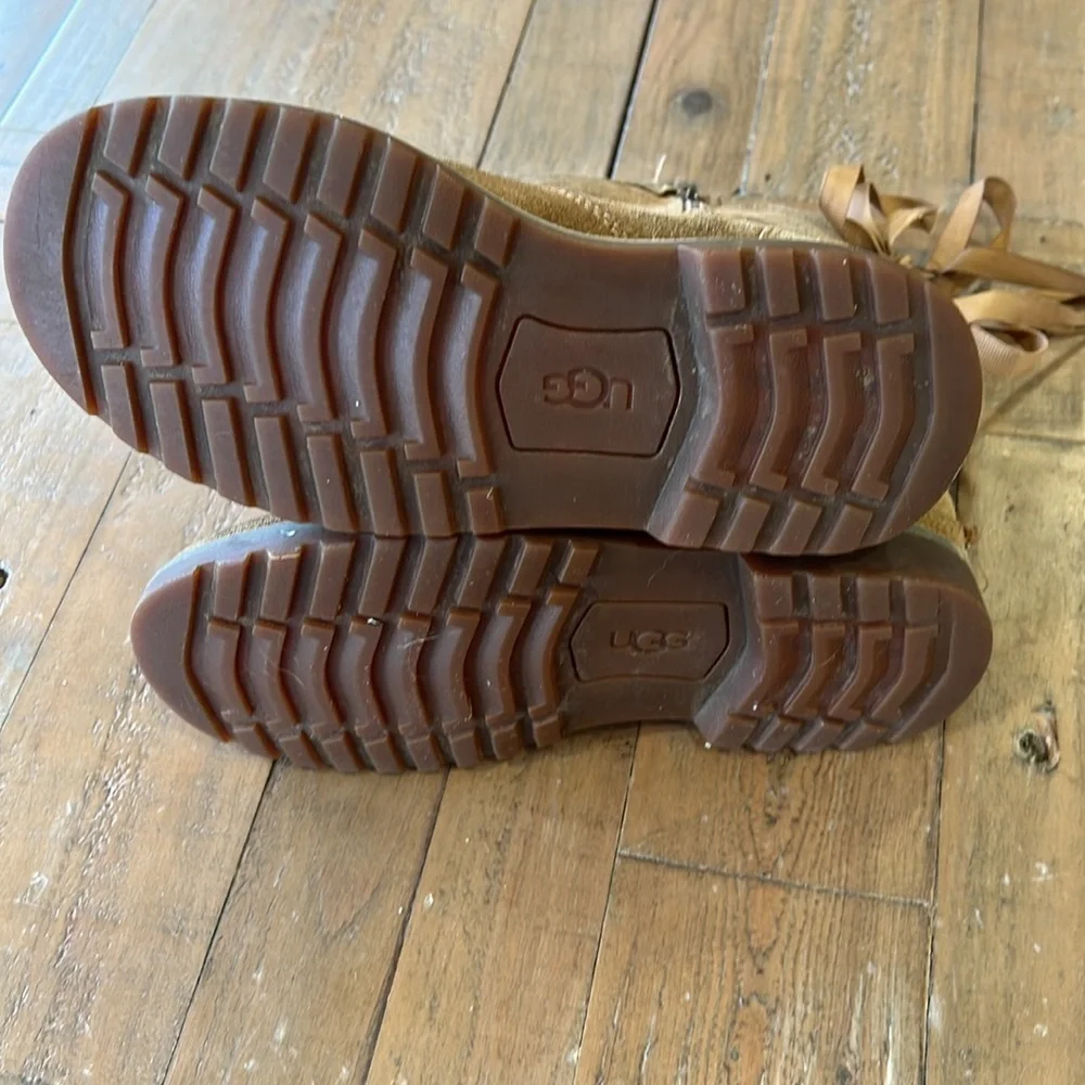 Ugg Corine chestnut suede tie back winter boots